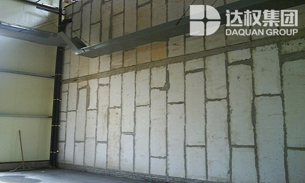 保溫輕質(zhì)隔墻板為你驅(qū)散嚴(yán)冬寒風(fēng)